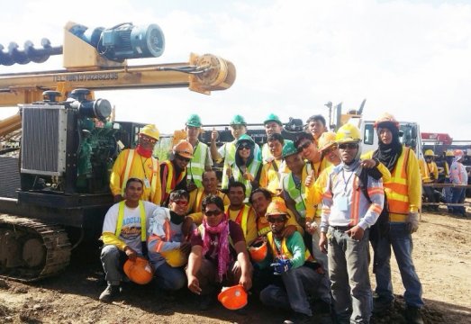 泰州合洪精密(mi)制造有限公司(si)(H5网站)中标菲律(lü)賓國家電網公(gōng)司的CNP 230千伏主幹(gan)網工程項目