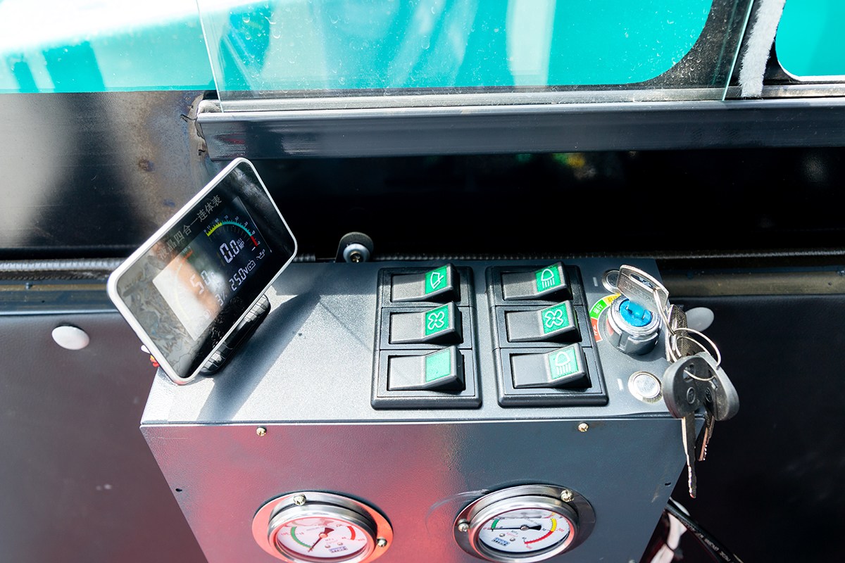 25m 錨(mao)固鑽機