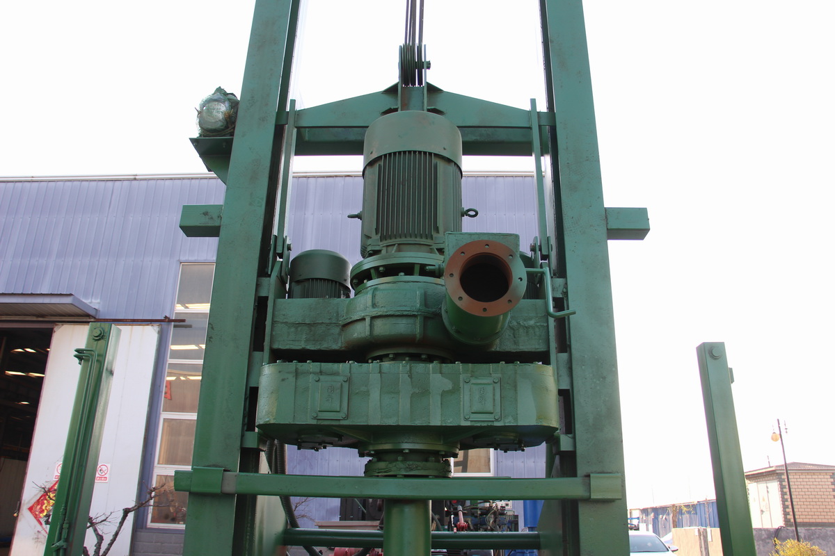 7寸鋼履(lǚ)帶反循環(huan)鑽機