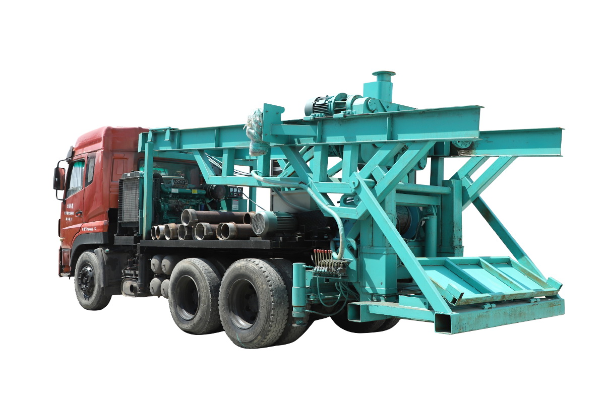 8寸後八輪汽(qì)車鑽機